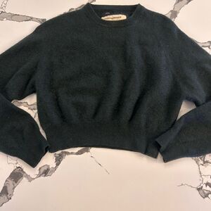 Frenckenberger 100% Mongolian cashmere black cropped sweater